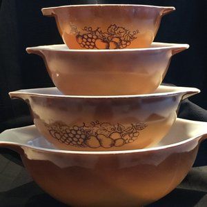Old Orchard Pyrex Cinderella Nesting Bowl Set